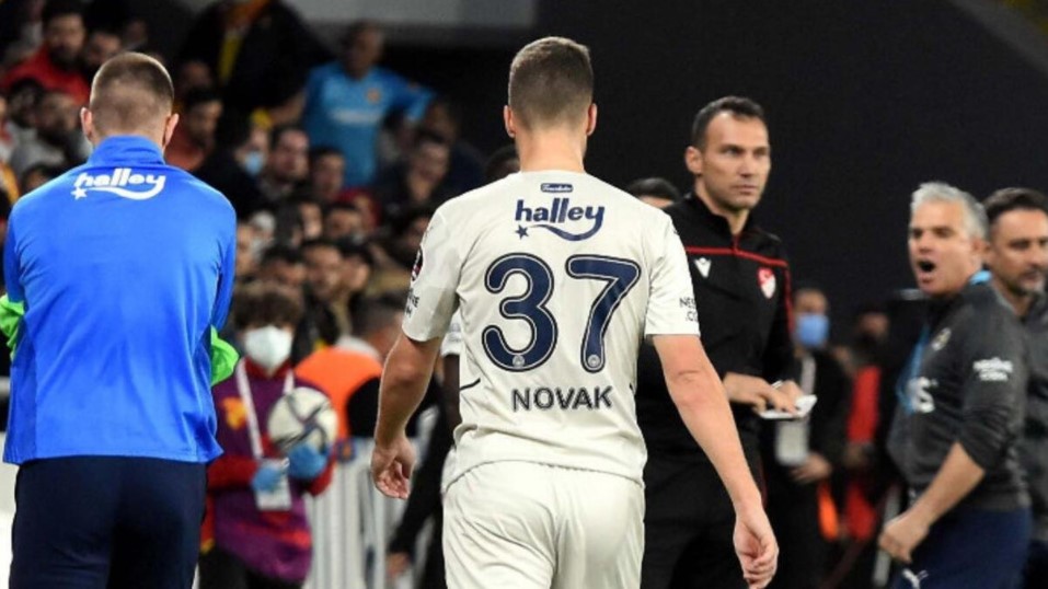 Fenerbahçe'de Novak'ın yerine sol bek aranıyor