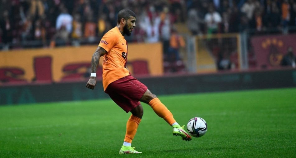 Galatasaray'ın 5 oyuncusu yolcu